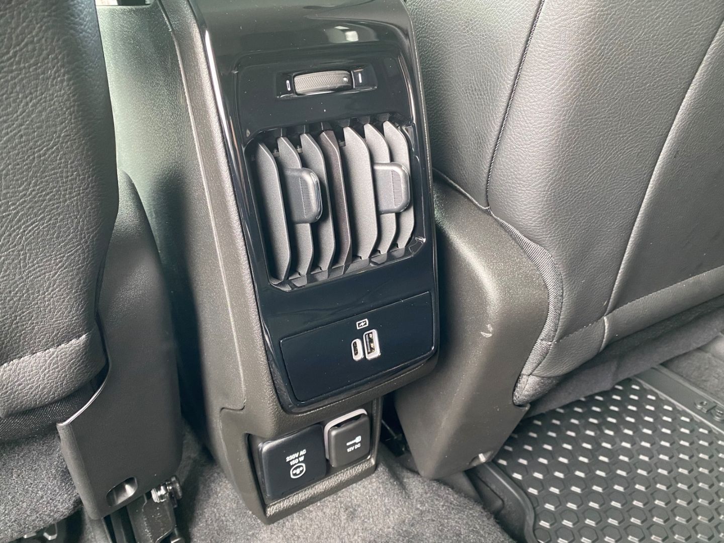 Fahrzeugabbildung Jeep Compass Trailhawk Plug-In Hybrid 4WD  Navi Sound