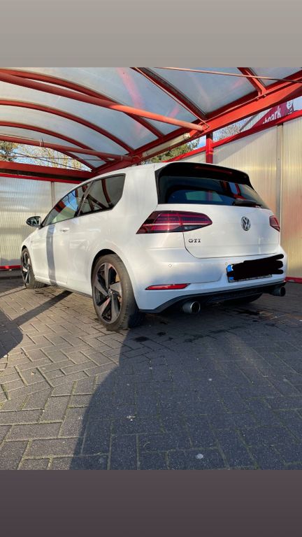 Image of Volkswagen Golf