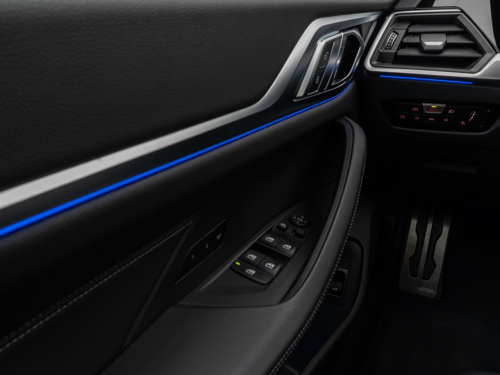 Fahrzeugabbildung BMW M440i xD  Gran Coupé Laser HUD DAB HiFi Komfort