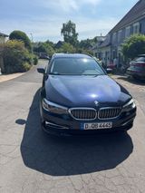 BMW 530d xDrive Touring A - Luxury Line - BMW 530 in Düsseldorf