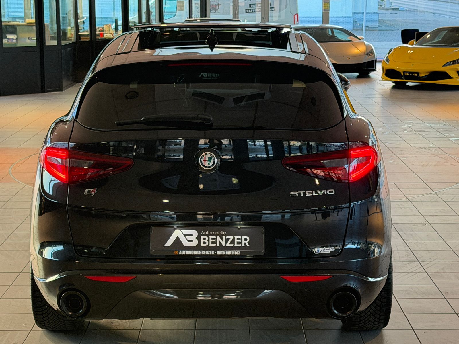 Fahrzeugabbildung Alfa Romeo Stelvio Veloce Q4/PANORAMA/H&K-SOUND/21''ZOLL