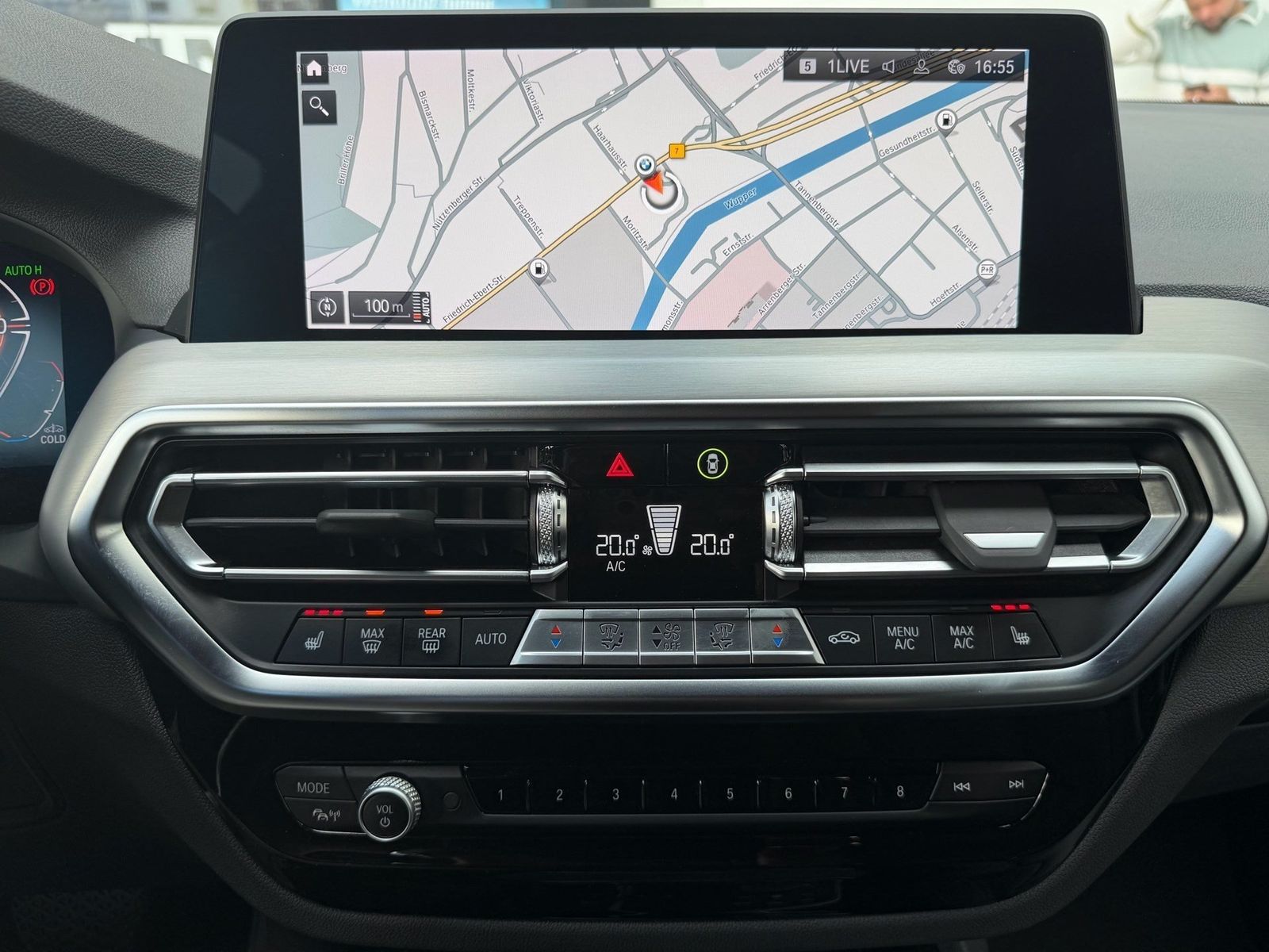 BMW X3 xDrive20d LED Navi PA RFK AHK HiFi AHK 19"LM foto 10