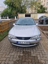 Opel Vectra 1.8 16V Edition 2000 Edition 2000 - Opel Vectra in Mannheim
