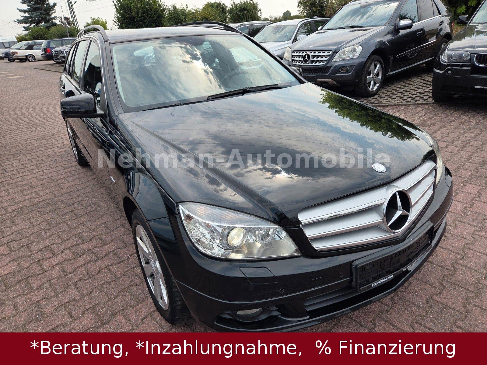 Mercedes-Benz C200 2010 — interior