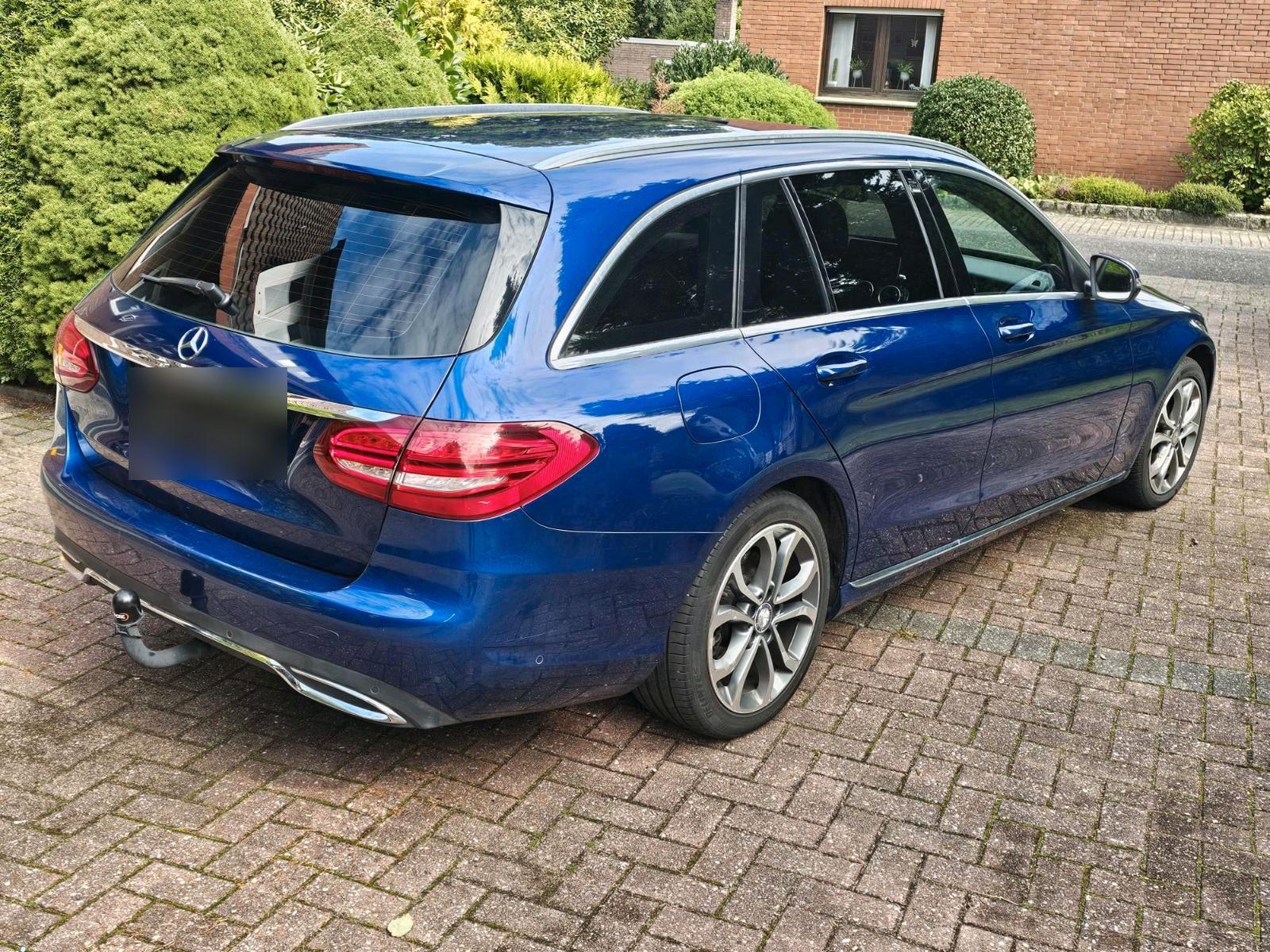 Mercedes-Benz C180 2015 — rear view