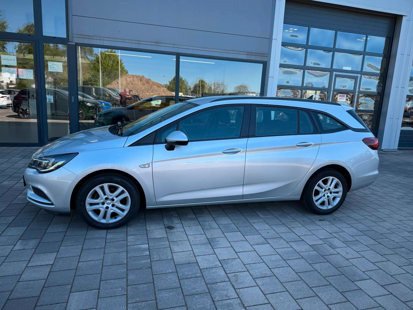 Opel ASTRA 1.6 CDTi  Sports Tourer