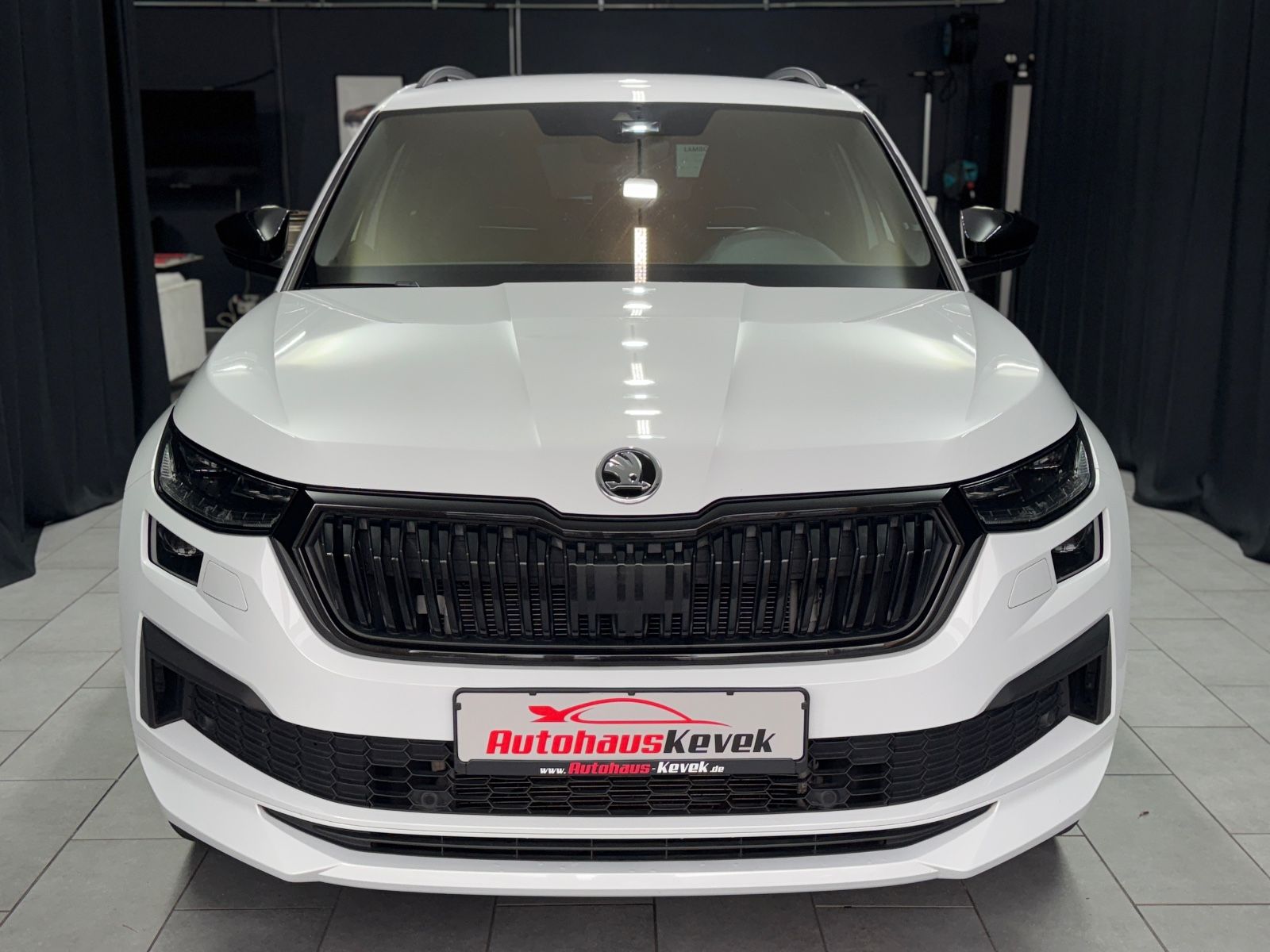 Fahrzeugabbildung SKODA Kodiaq Sportline 4x4|DSG|7-SITZER|AHK|ACC