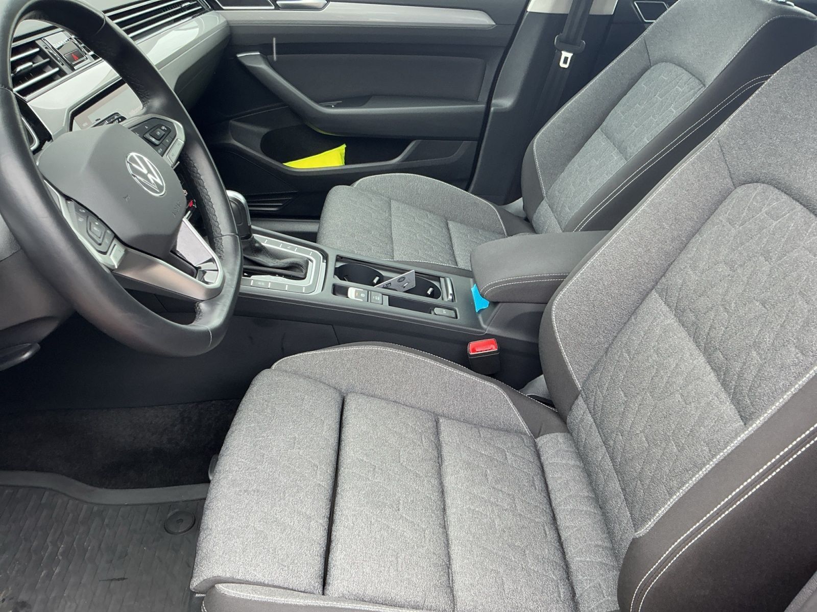 Volkswagen Passat Variant - Bild 12