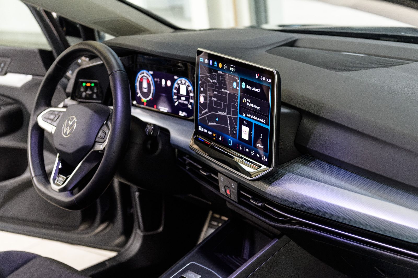 Fahrzeugabbildung Volkswagen Golf VIII Variant Goal 2.0 TDI IQ-LED+AHK+360°KA