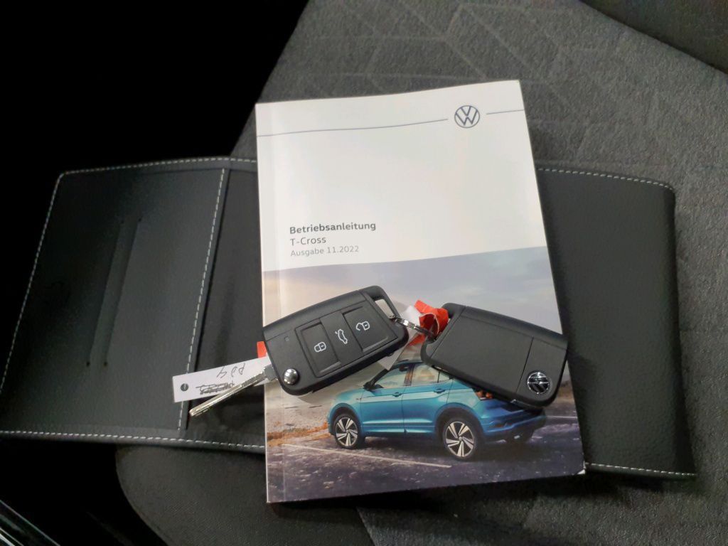 Volkswagen T-Cross Life MOVE 1.0 TSI PDC*RFK*SH*Klima