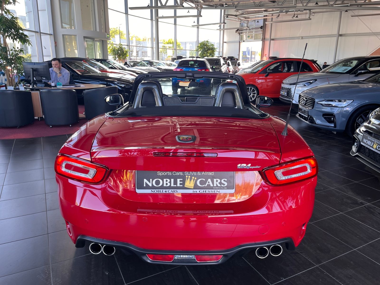 Fahrzeugabbildung Abarth 124 Spider Turismo LED BOSE NAVI