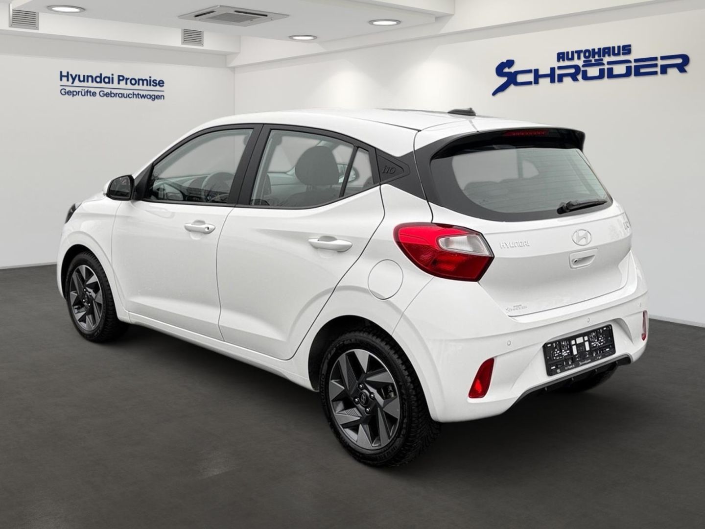 Fahrzeugabbildung Hyundai i10 FL 1.0 MT 2WD Trend Klima Parksensoren
