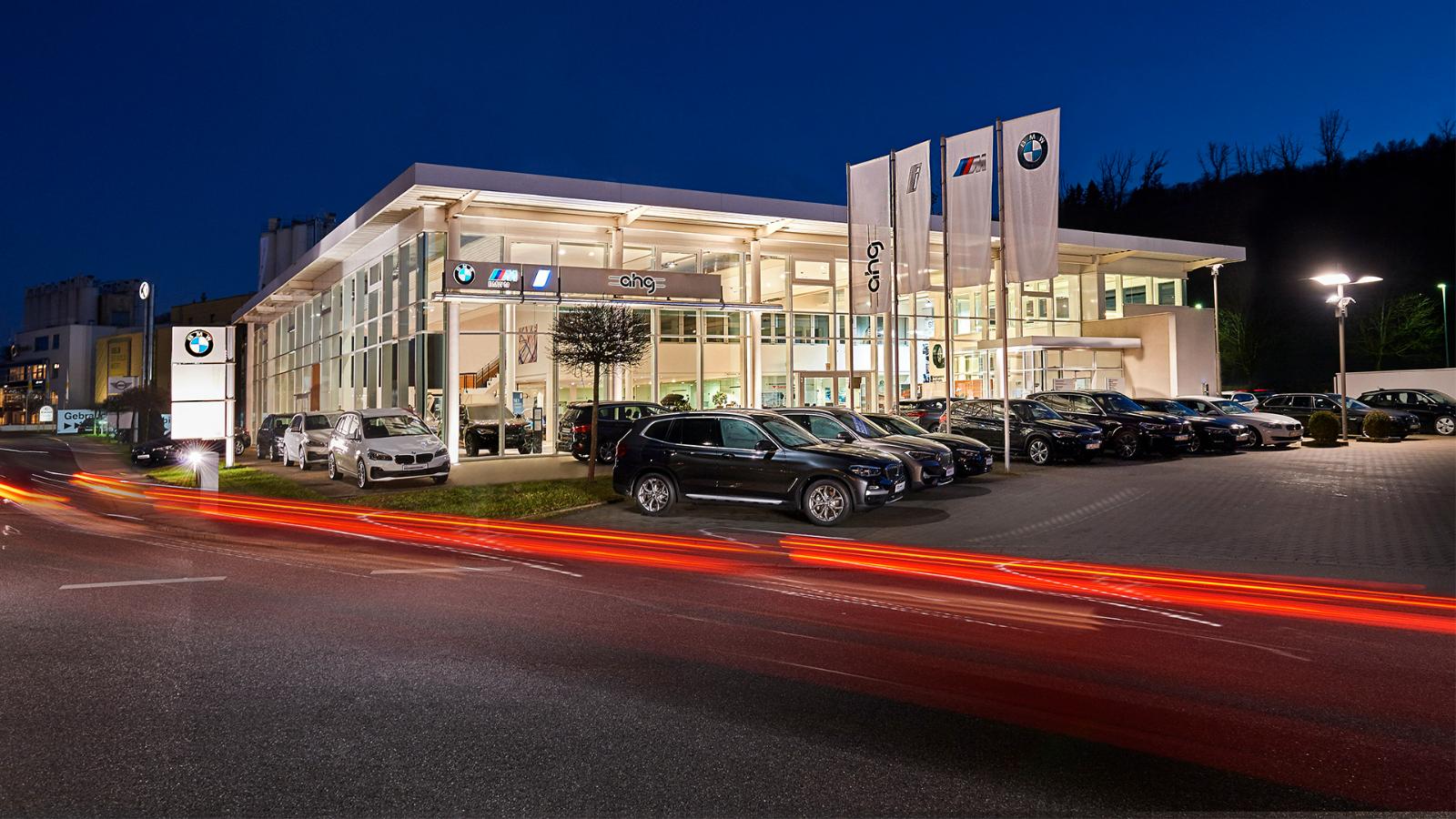 showroom-image-main