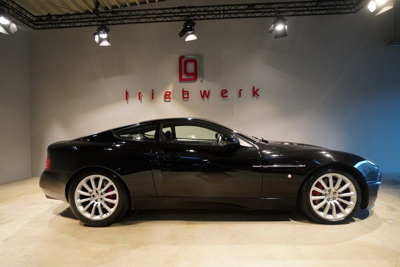 Aston Martin Vanquish