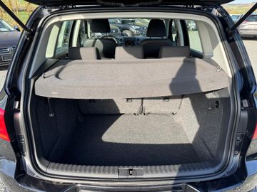 Volkswagen Tiguan - 9