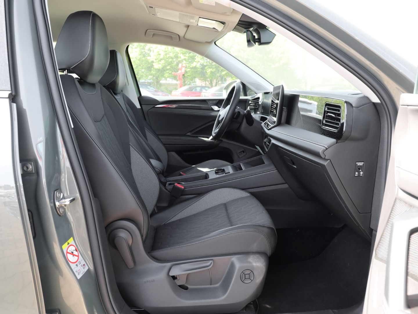 Volkswagen Tiguan GOAL DSG STAND-HZ TRAVEL ASSIST 360° RFK foto 3