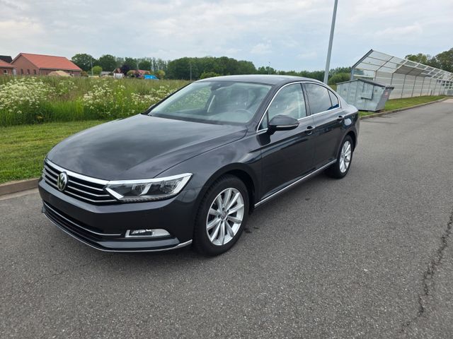 VW Passat 2.0 TDI SCR 140kW DSG Highline Highline