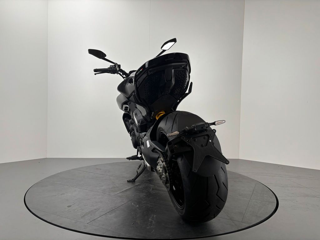 Fahrzeugabbildung Ducati DIAVEL V4 *1. HAND *TOP-ZUSTAND