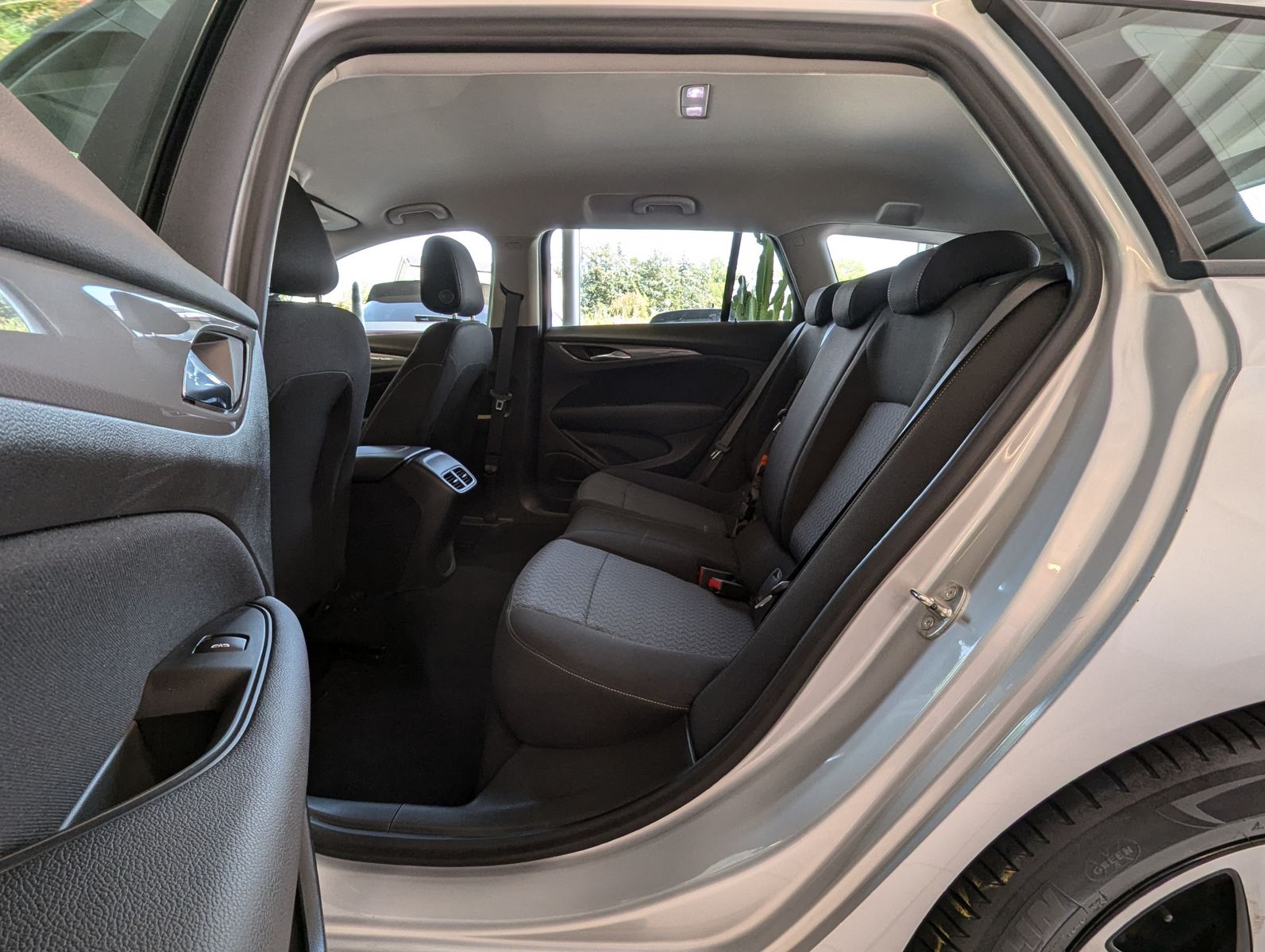 OPEL Insignia 1.6 CDTI Edition Navi-Pro SHZ Tempomat - Image 13
