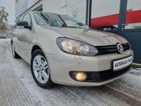 Volkswagen Golf 1.2 Variant Match/ Scheckheft/8x Bereift/ - Volkswagen Golf mit Benzin-Antrieb: Kombi, 1.8
