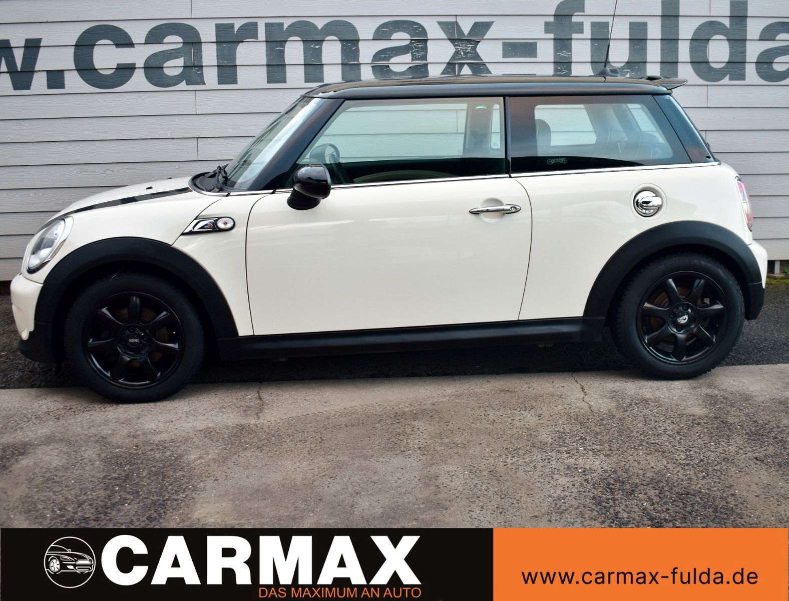 Fahrzeugabbildung MINI Mini Cooper SD Leder,Navi,Xenon,Panorama,SH,PDC