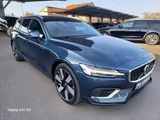 Volvo V60 T6 Plus Bright Recharge°PHeV°360°Cam°19Zoll° - Volvo V60: Recharge Plus Bright