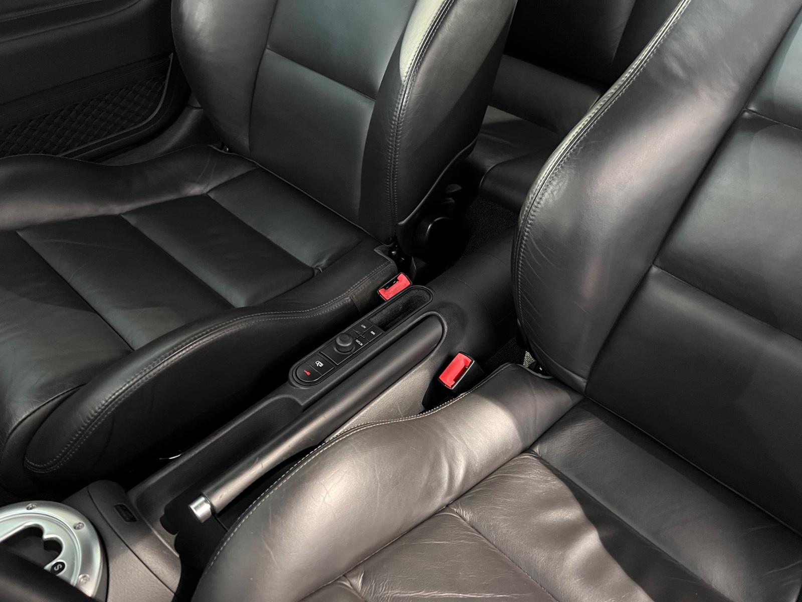 Audi TT Coupe 3.2 V6 DSG quattro BOSE NAVI KETTEN NEU