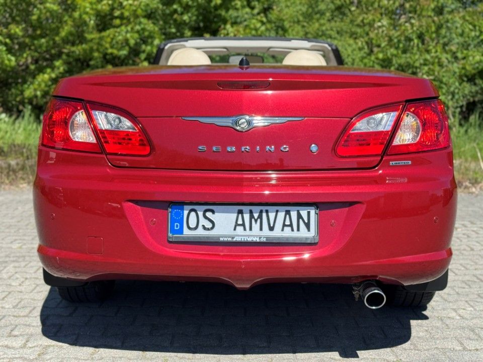 Fahrzeugabbildung Chrysler Sebring 2.7 Cabiolet Limited Hardtop