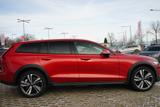 Volvo V60 Cross Country Geartronic AWD Plus LED Navi - rote Volvo V60