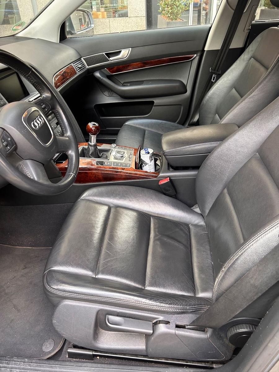 Audi A6 2006 — interior