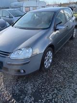 Volkswagen VW Golf 1,9 Turbo Schaden - Volkswagen Golf Turbo mit Diesel-Antrieb