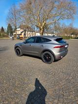 Jaguar E-Pace D180 R-DYNAMIC SE SHZ+KAMERA+ACC+20"LMF"