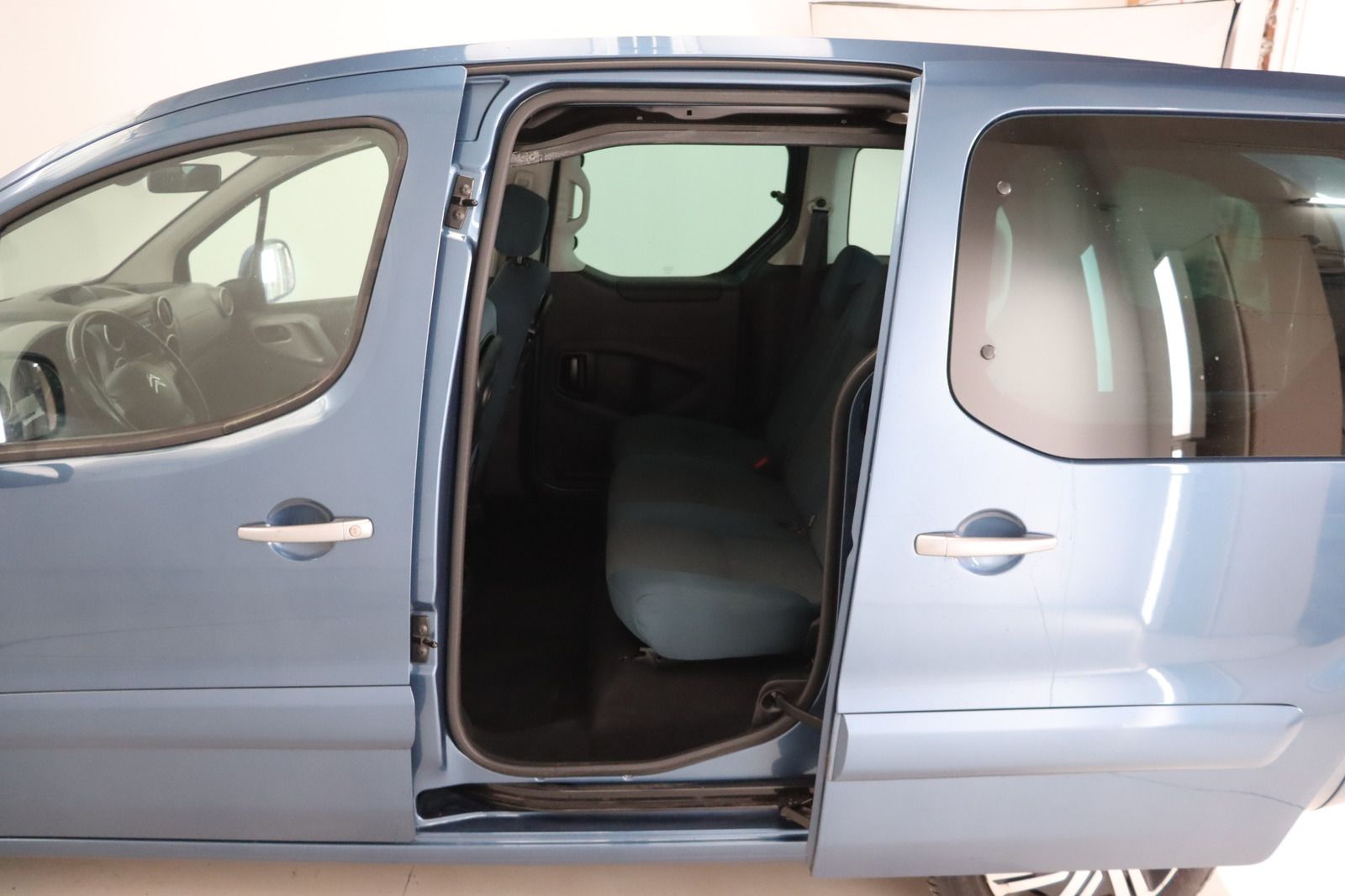 Fahrzeugabbildung Citroën Berlingo Kombi 1.5 d Multispace * Service neu *