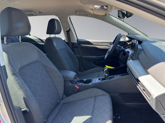 Golf VIII Variant 2.0 TDI Life SHZ NAVI ACC LED