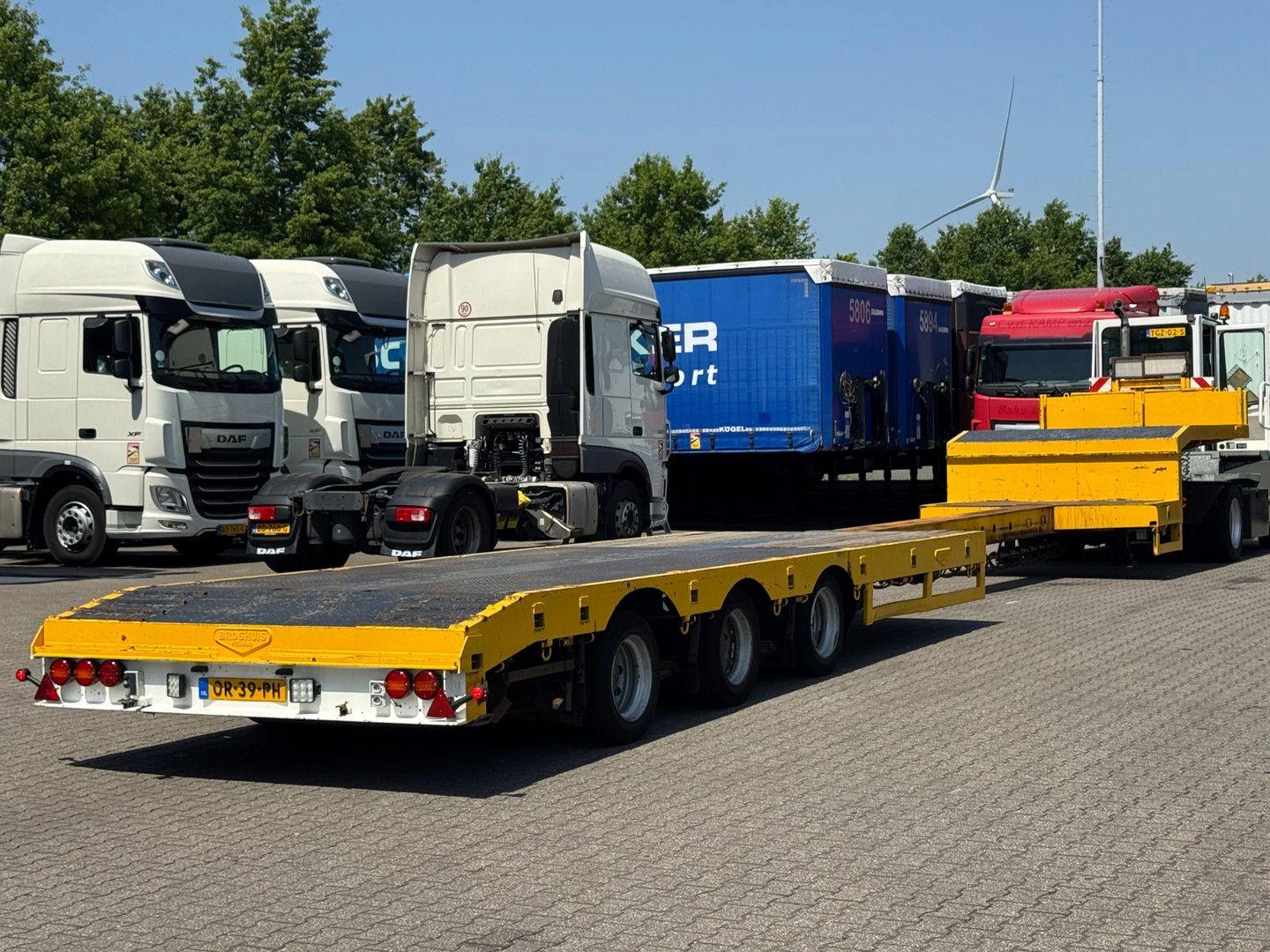 Broshuis Semi Dieplader 6 mtr uitschuifbaar / stuur-as /