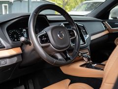 Volvo XC 90 – 12 / 30