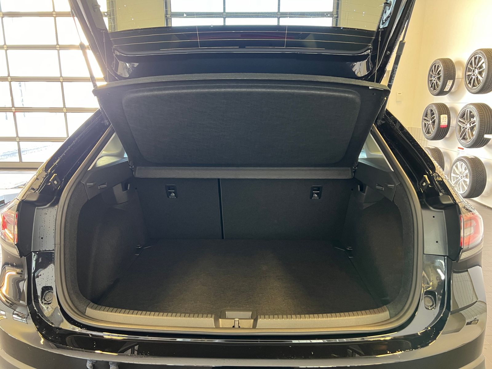 Fahrzeugabbildung Volkswagen Taigo GOAL 1.0 TSI *16"-LM, Navi, ACC*