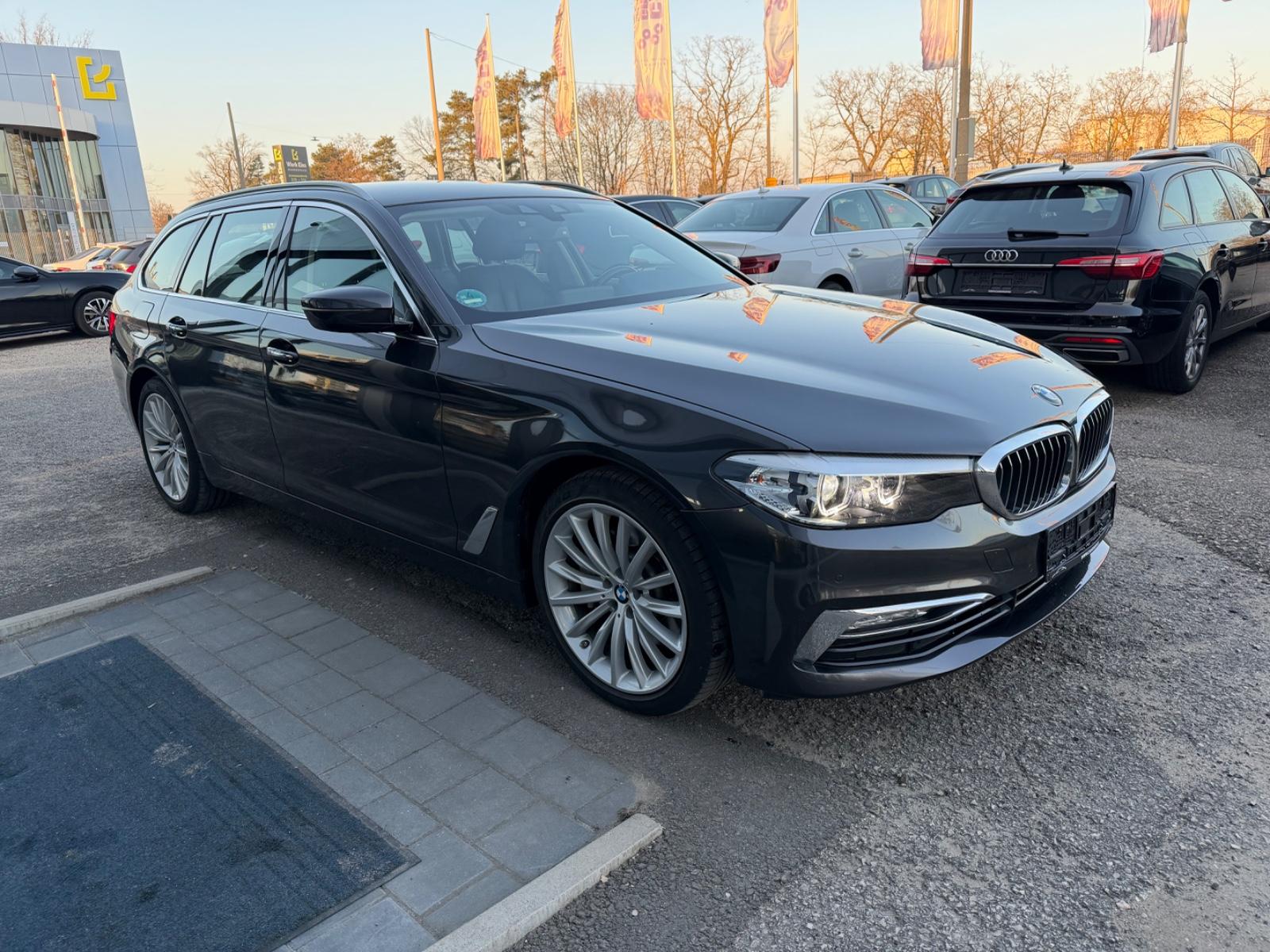 BMW 530i Touring Luxury Line