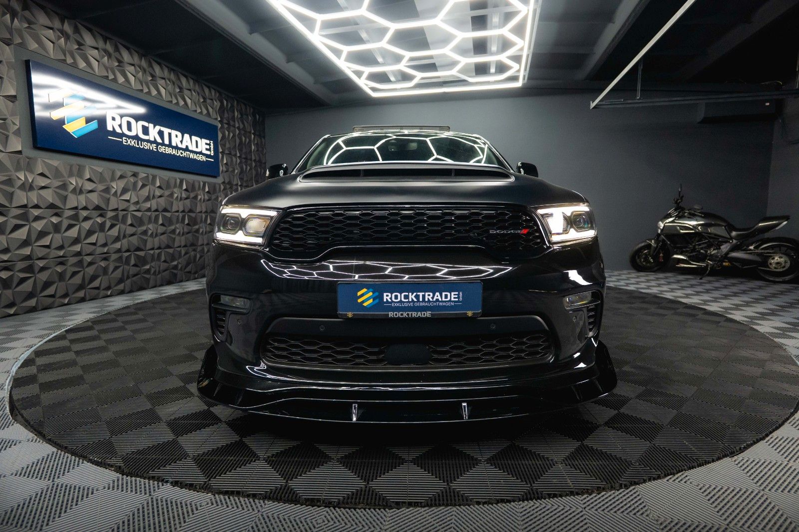 Fahrzeugabbildung Dodge Durango 5.7 V8 R/T 4x4 Night-Paket SRT TRACK PAK