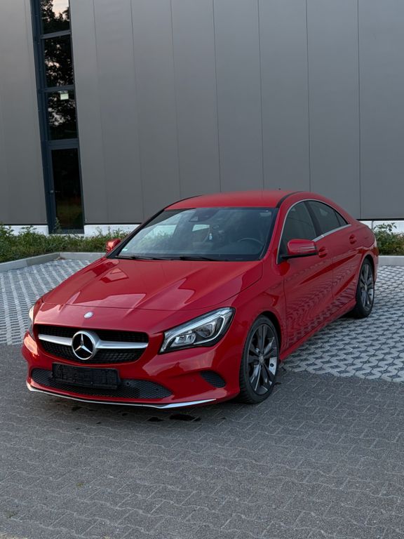 Image of Mercedes-Benz CLA 180