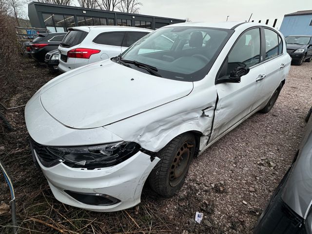 Fiat Tipo Mirror