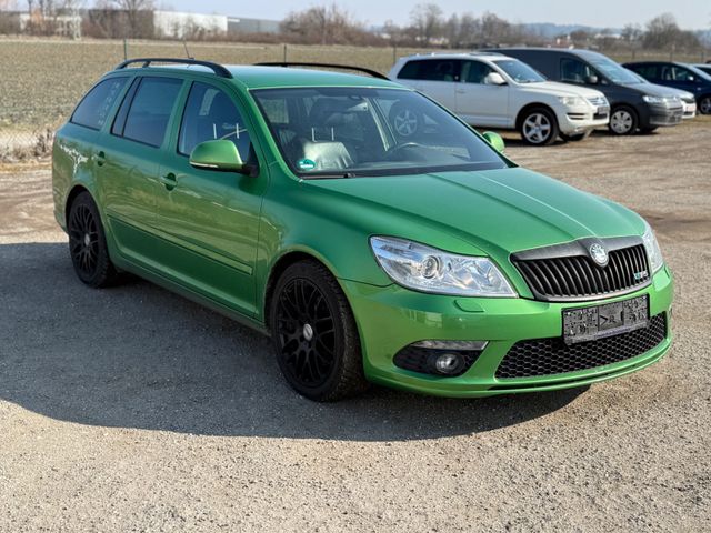 Skoda Octavia Combi RS * DSG * Navi * Xenon* 2. Hand