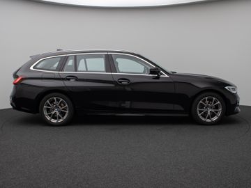 Fahrzeugabbildung BMW 320d xDr Tour Luxury Line AHK HiFI Laserlicht