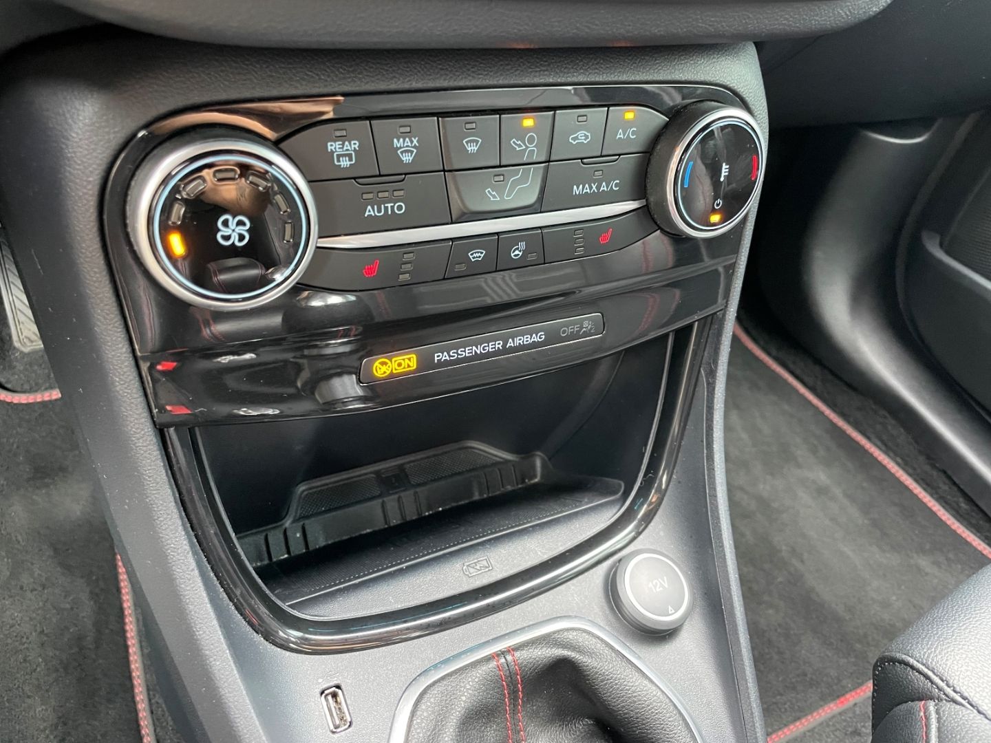 Fahrzeugabbildung Ford Puma ST-Line X 1.0 EcoBoost Mild Hybrid EU6d