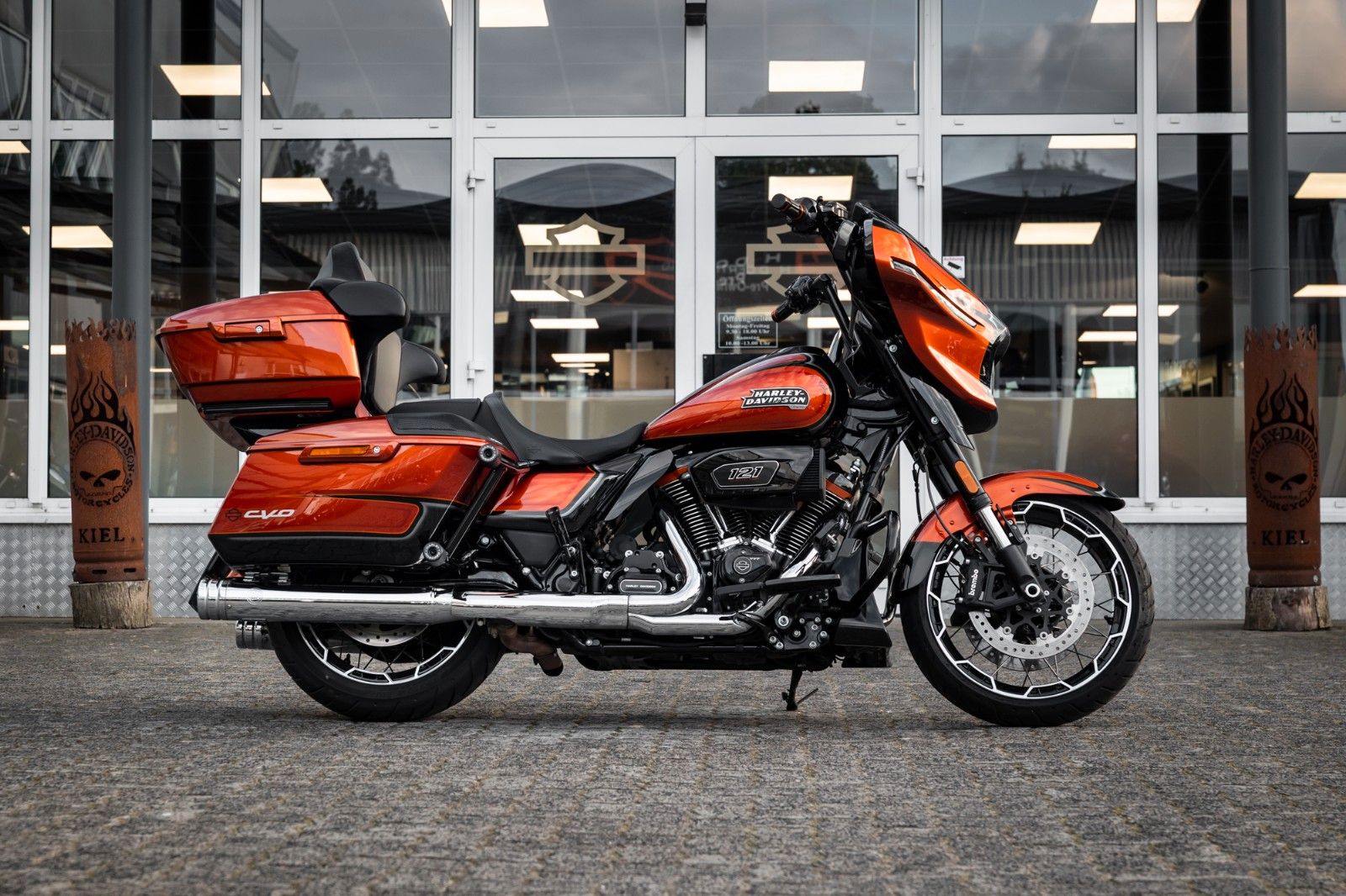 Fahrzeugabbildung Harley-Davidson CVO Street Glide FLHXSE 121 Cui - KESSTECH -