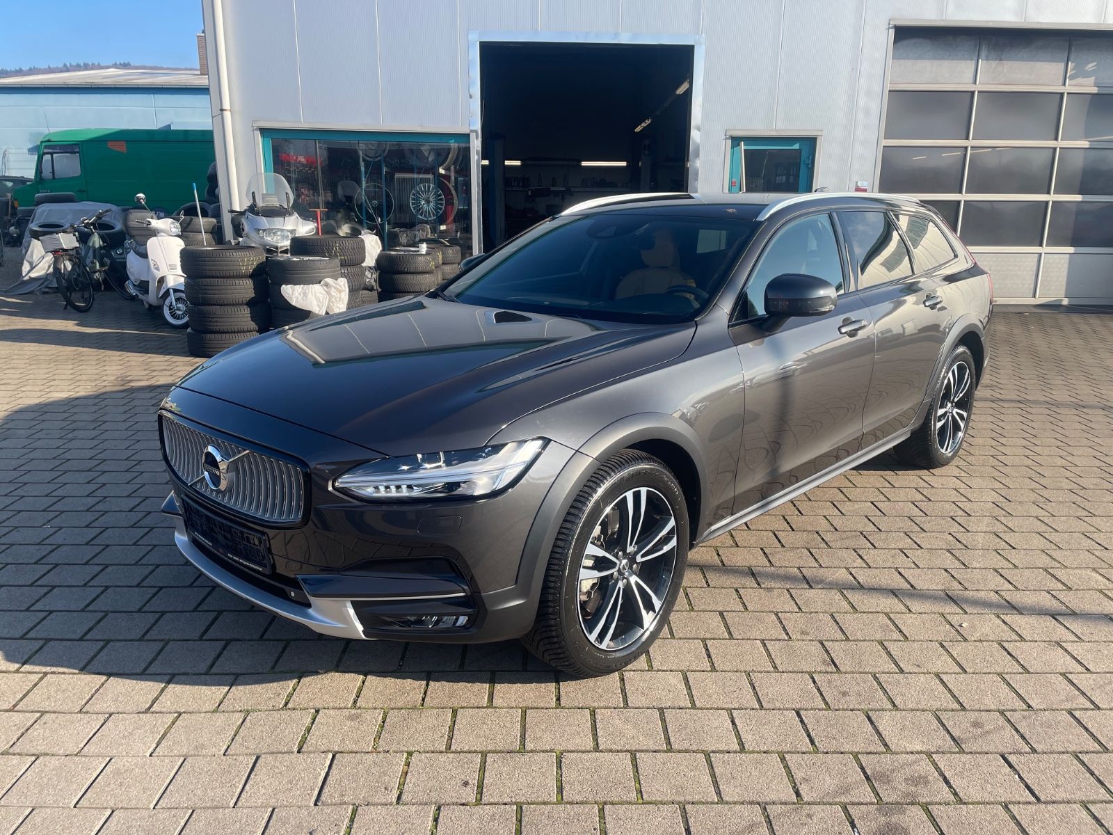 Volvo V90 Cross Country Pro AWD foto 2
