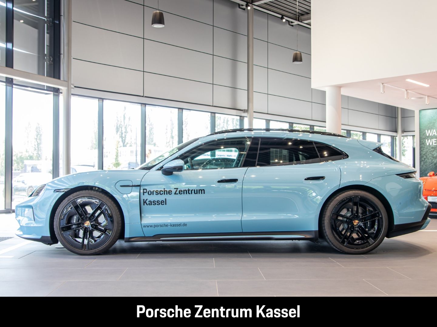 Porsche Taycan Sport Turismo InnoDrive HeadUp Soft-Close imagem 2