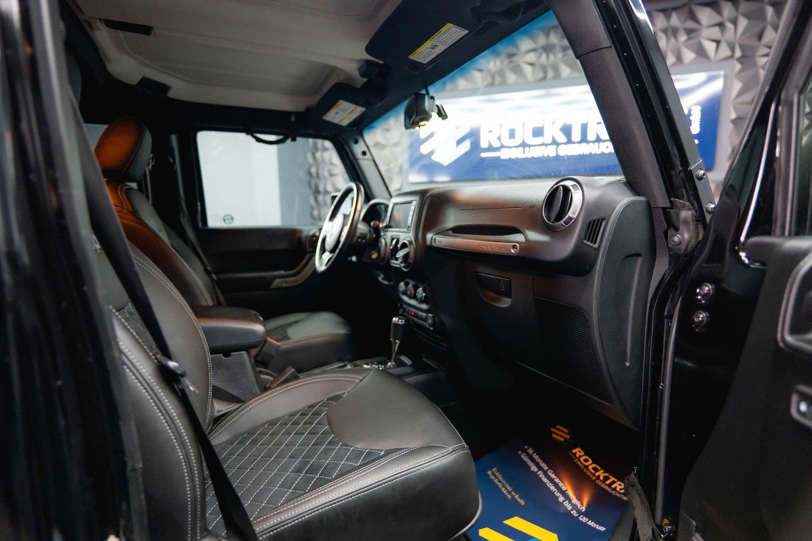 Fahrzeugabbildung Jeep Wrangler 3.6 V6 UNLIMITED SPORT OFFROAD 4x4 LED