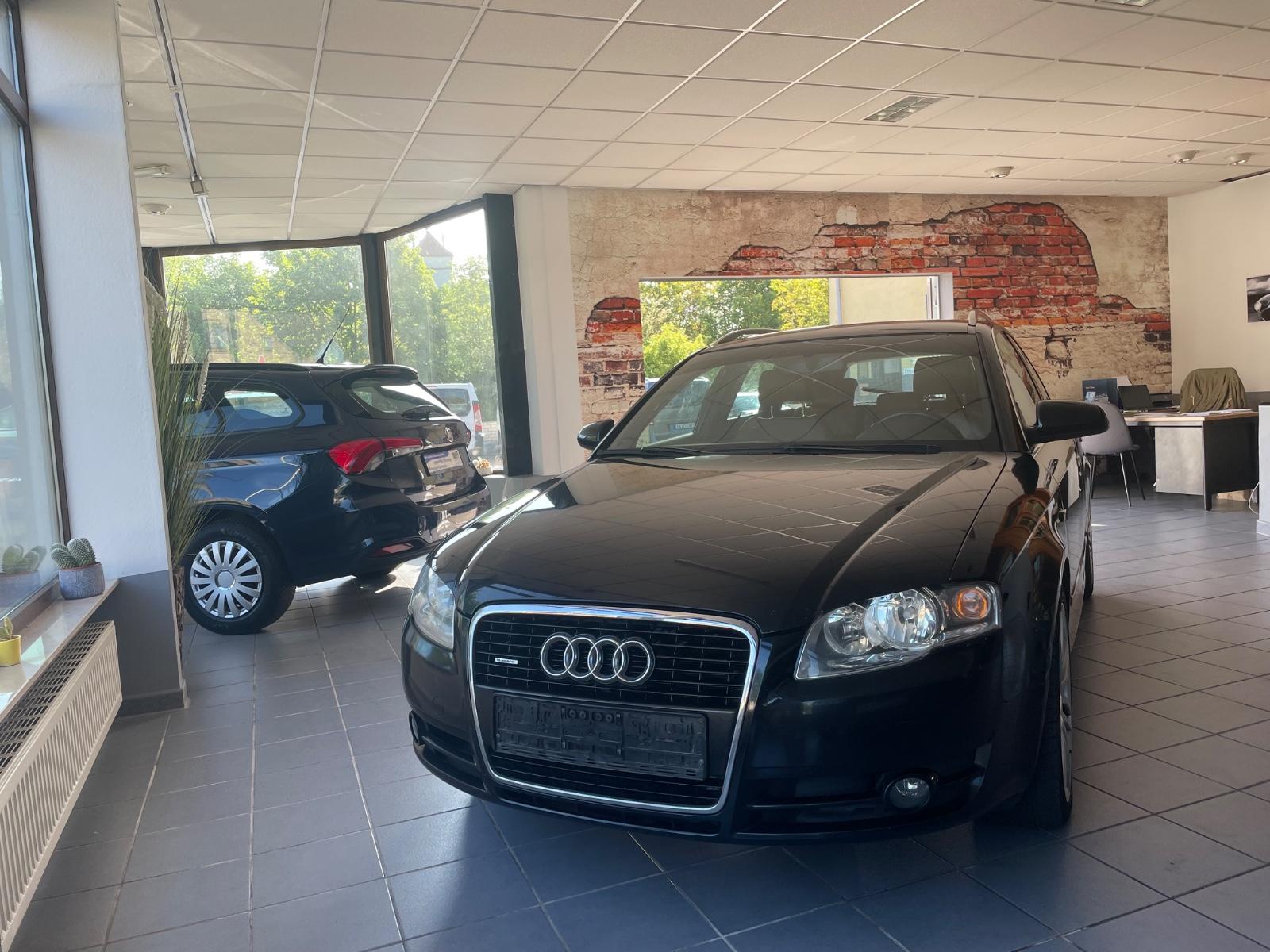 Audi A4 3.0 TDI quattro Avant/AHK/Alu/Bose/Leder