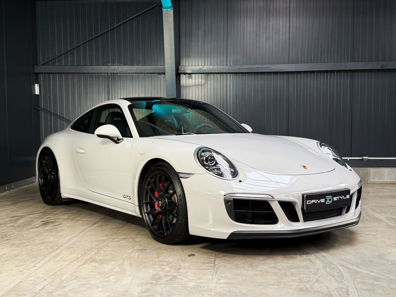 Fahrzeugabbildung Porsche 991 4 GTS + Lift + Vierradlenk + Appr. + Scheckh
